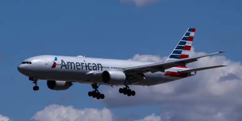 Le directeur commercial d’American Airlines licencié après un rapport de Bain