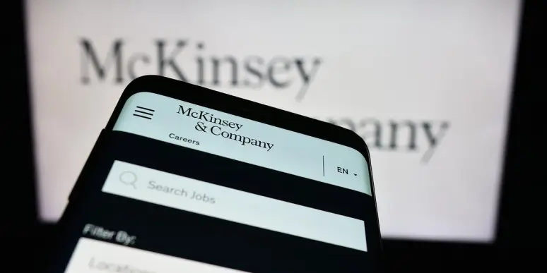 La raréfaction des nominations de senior partners, un "signal de crise" pour McKinsey ?