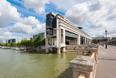 Le recours « ponctuel » de l'État-actionnaire aux consultants en stratégie