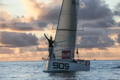 Voile : un consultant chez McKinsey accroche le podium de la Mini-Transat